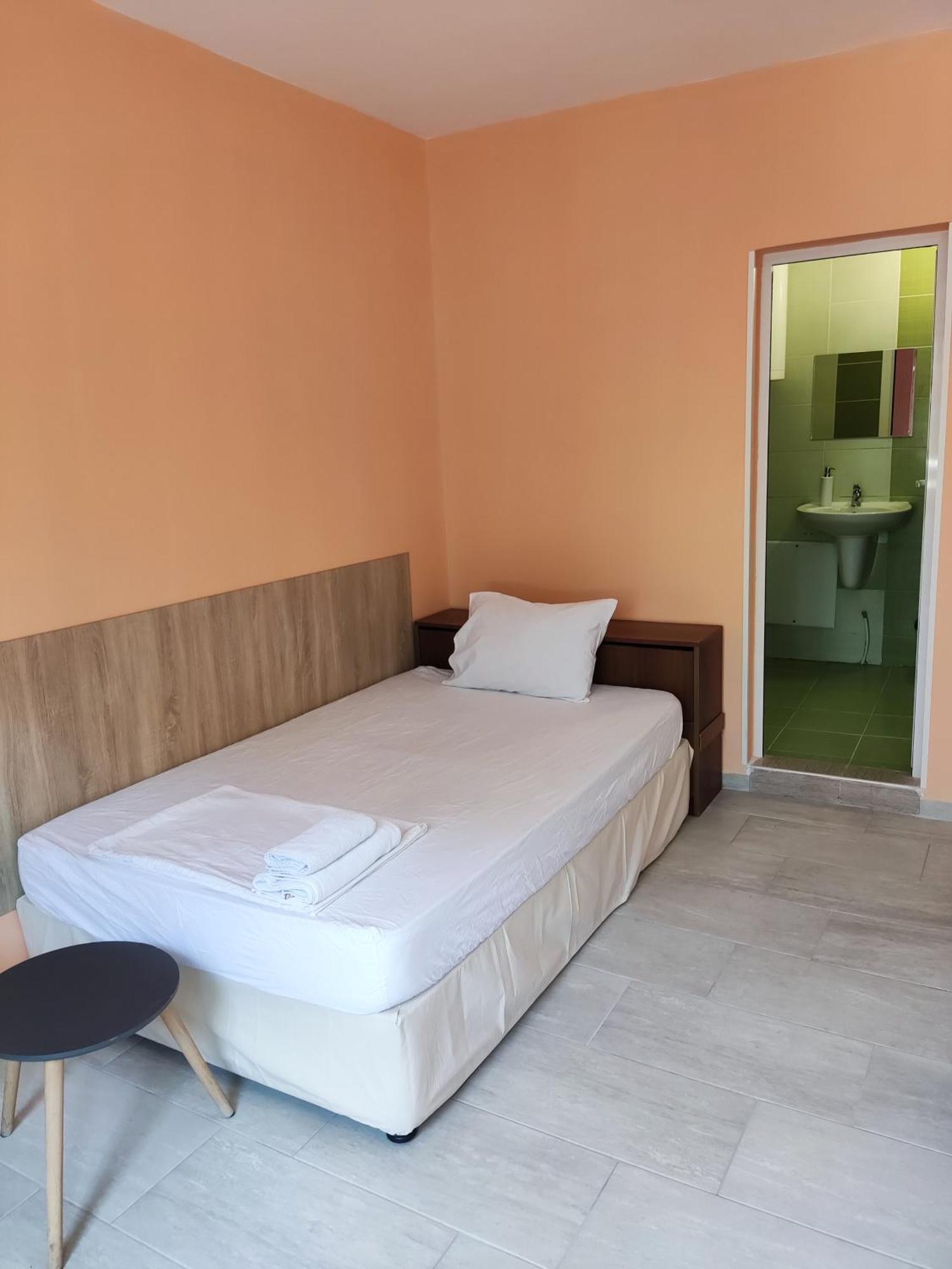 Pleven Rooms Екстер'єр фото
