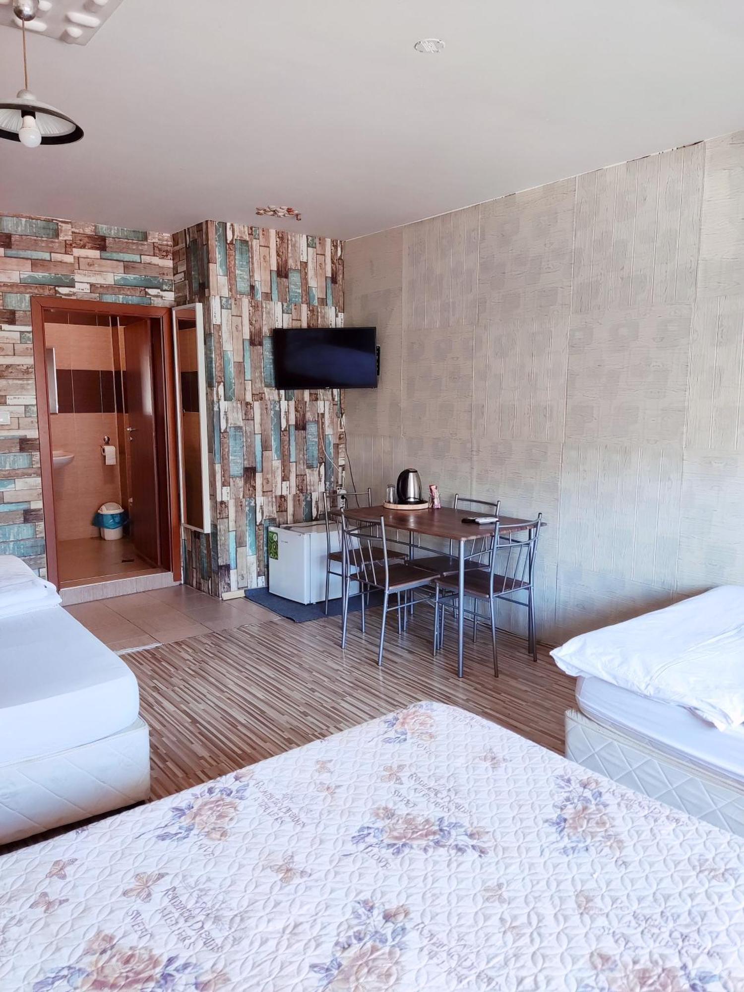 Pleven Rooms Екстер'єр фото